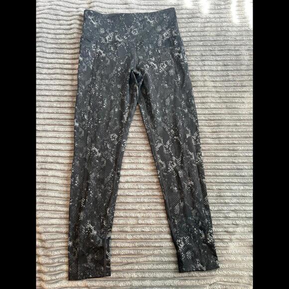 Tuff Athletics Leggings Sz Medium - Picture 1 of 5